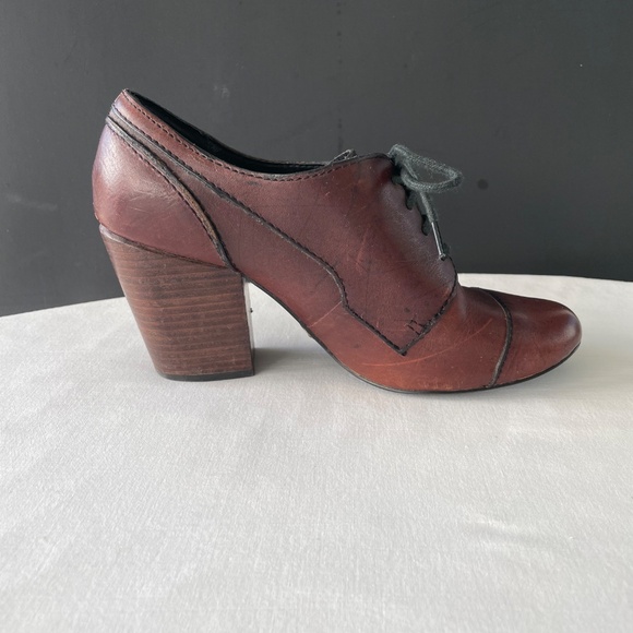 FOSSIL Dark Brown Oxford Lace Up Leather Booties EXC Sz 8 - Picture 8 of 14